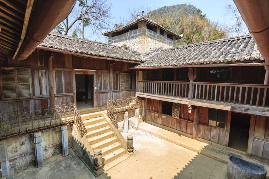 Hmong King’s Palace