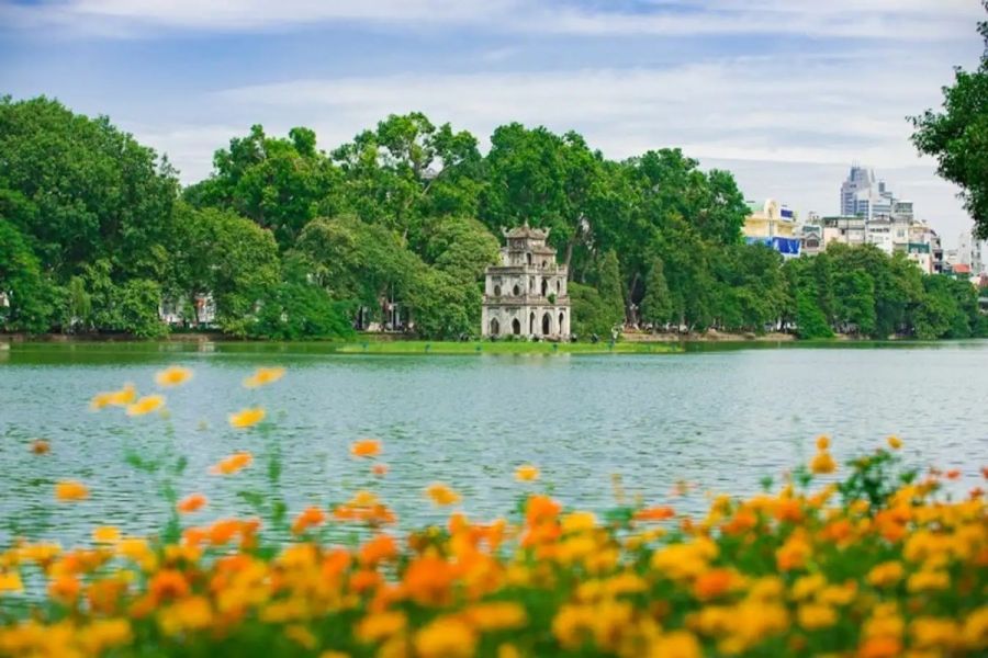 Hoan Kiem lake in Hanoi