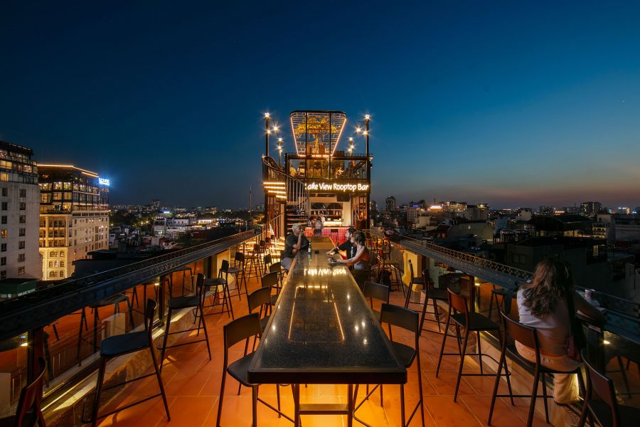 Lakeview Backpackers Hostel & Rooftop Bar