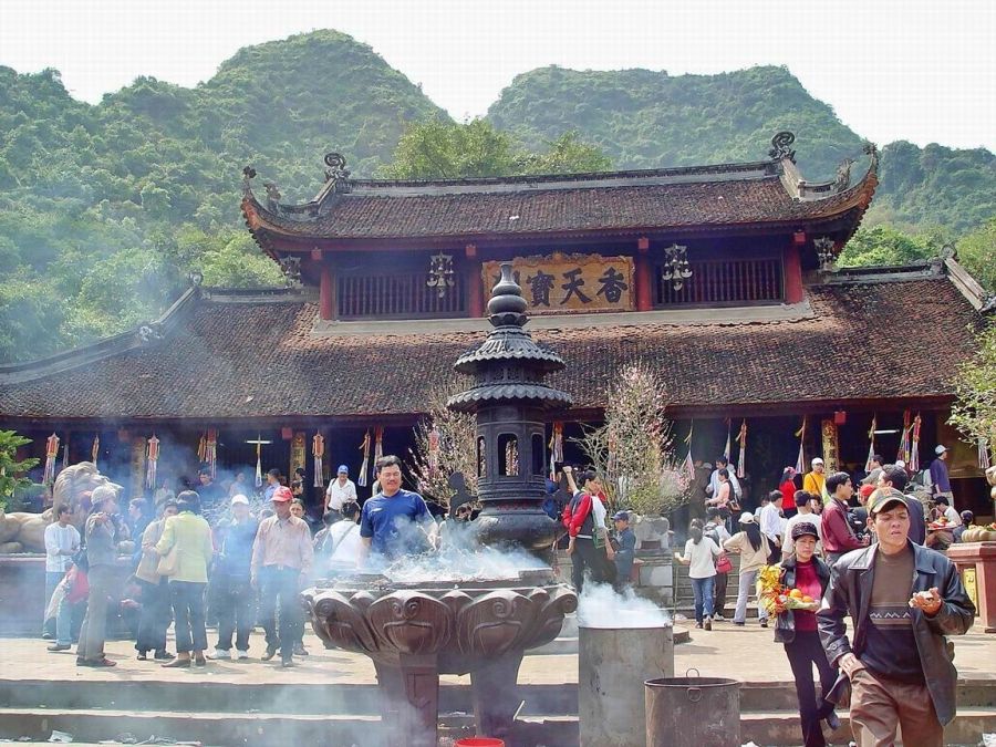 Perfume Pagoda