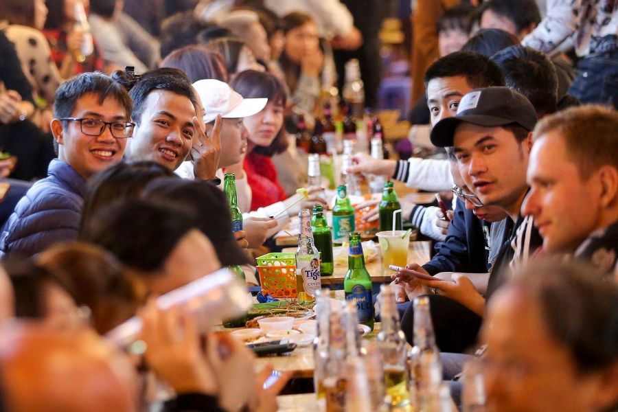 Unwind All Night At Ta Hien Beer Street