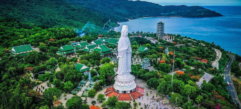 visit linh ung pagoda in Danang