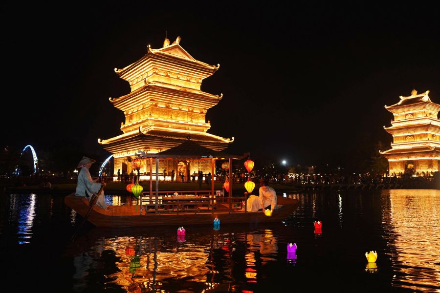 Hoa Lu Ancient Capital in the night