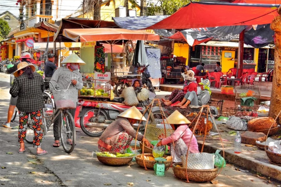 Local market in hoi an