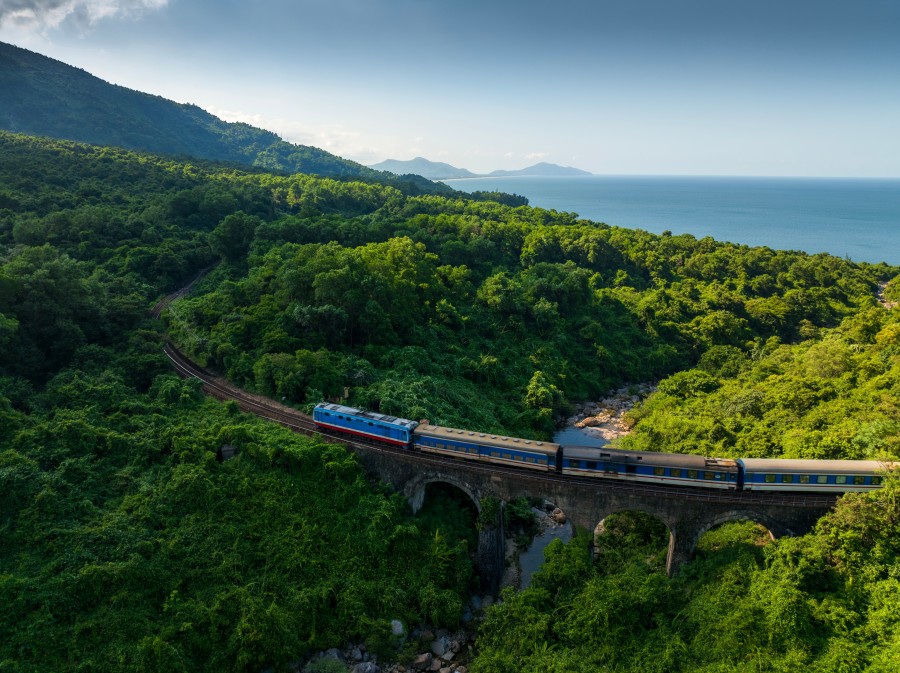 travel from da nang to sapa by train