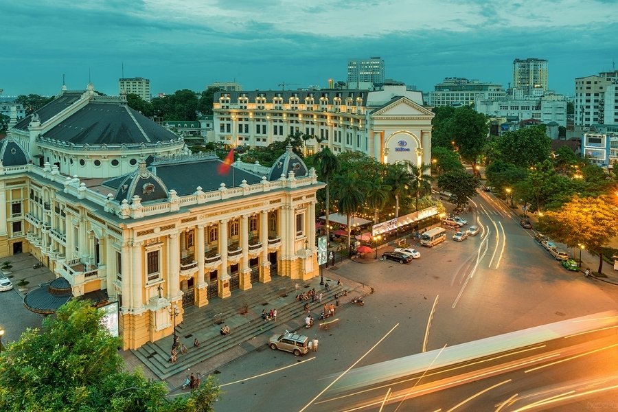 day trip hanoi vespa french quarte
