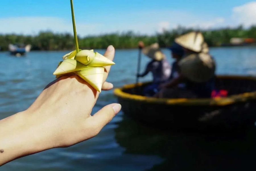 Coconut Leaves Souvenir in Cam Thanh Coconut Village