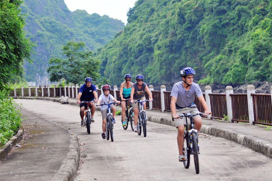 Cycling Around Cat Ba Island (halong bay)