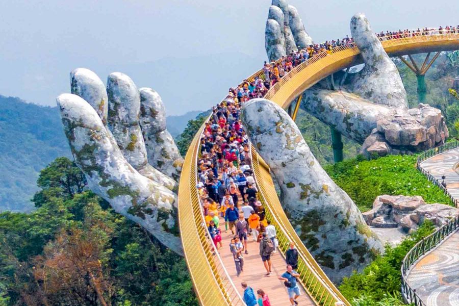 Da Nang is a flourishing coastal city in central Vietnam