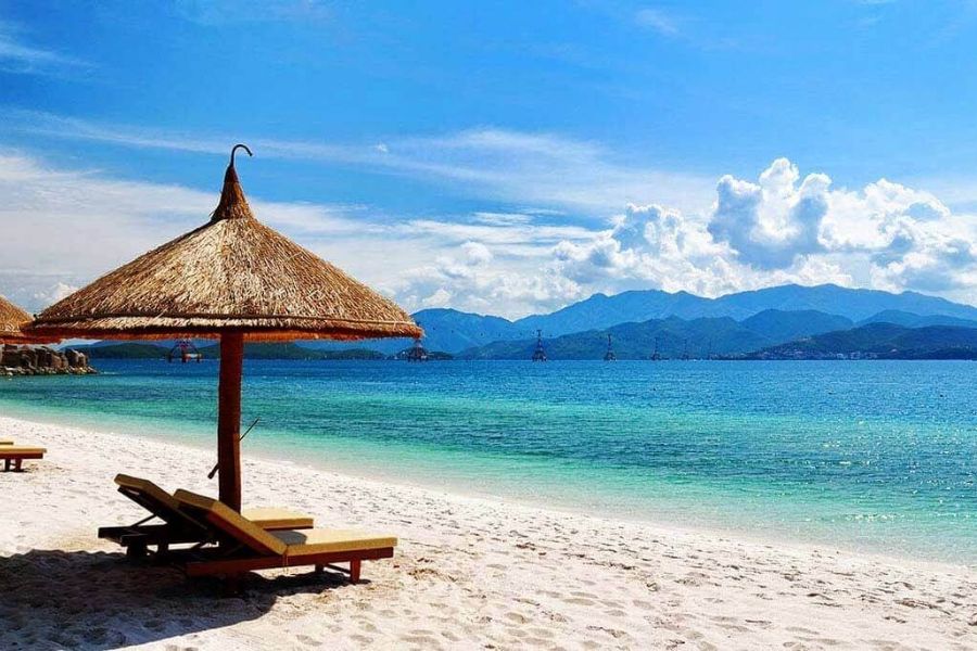 Da nang beach in the summer