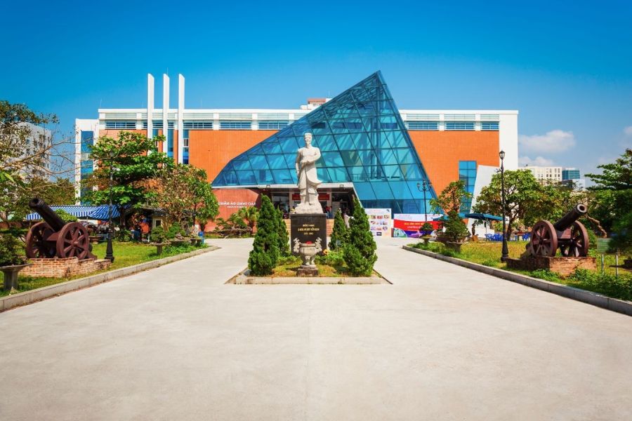 Go To The Da Nang Museum
