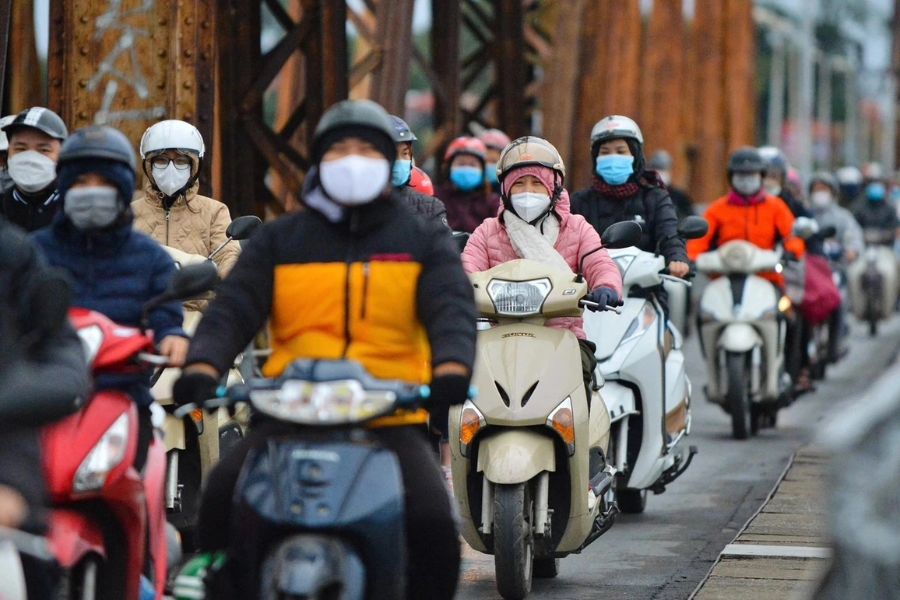 Vietnamese people in winter