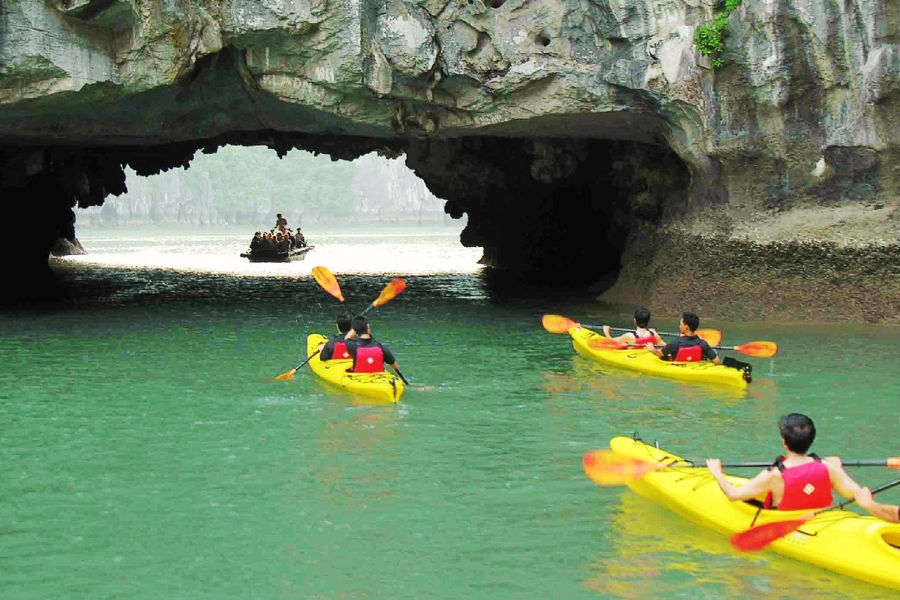 Kayaking Through Luon Cave in halong bay