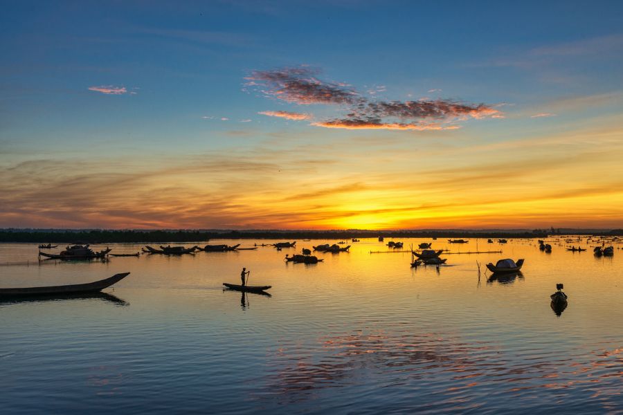 March to August is a great time to visit Tam giang lagoon
