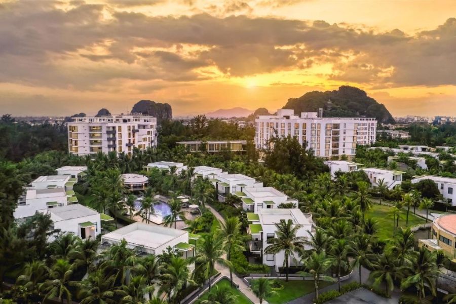 Melia Danang Beach Resort is a luxurious resort