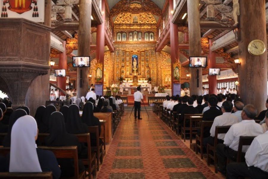 Morning Mass in Phat Diem Cathedral