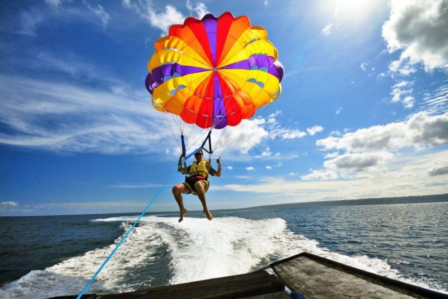 Parasailing Adventure in cham island