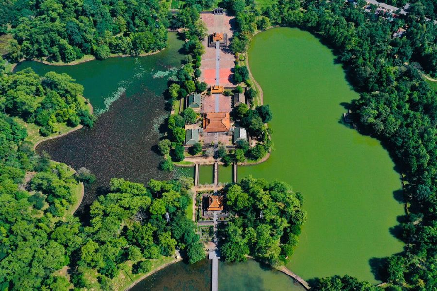 Perfect Symmetry And Balanced Layout of minh mang tomb