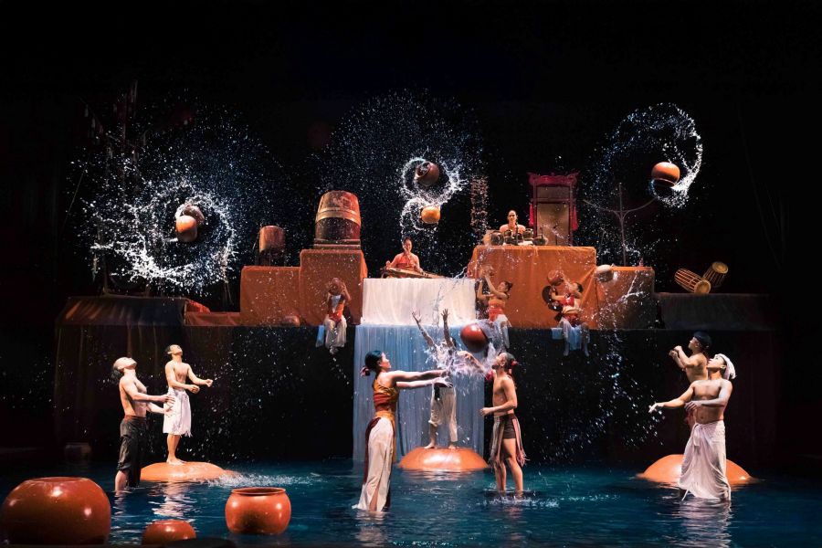 Chum Show at Do Theatre