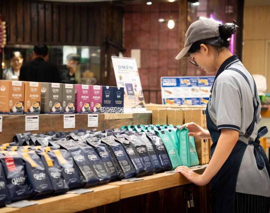 Coffee & Local Food Specialties