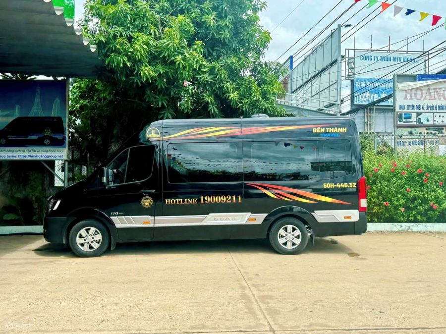 Ho Chi Minh City to Halong Bay by minivan
