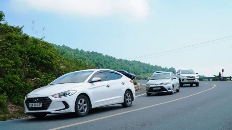 Ho Chi Minh City to Hanoi by private car