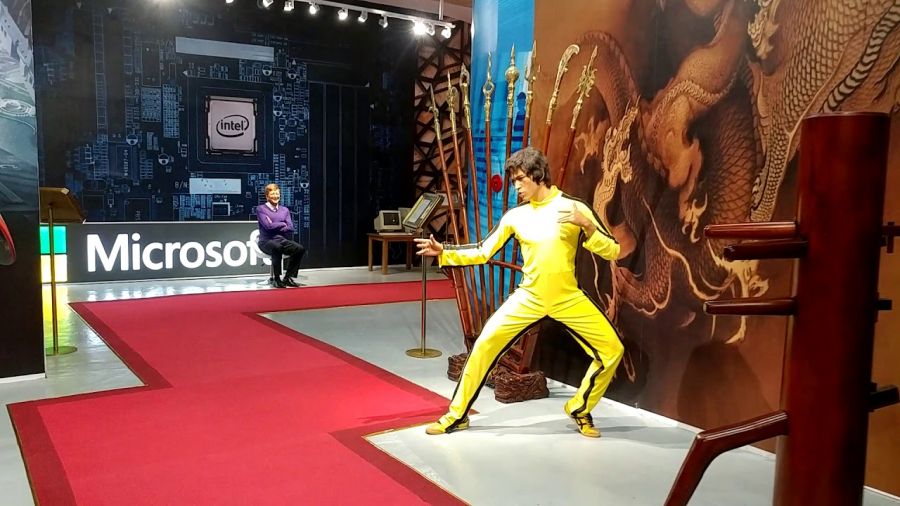 Meet Celebrities At The Wax Statue Museum