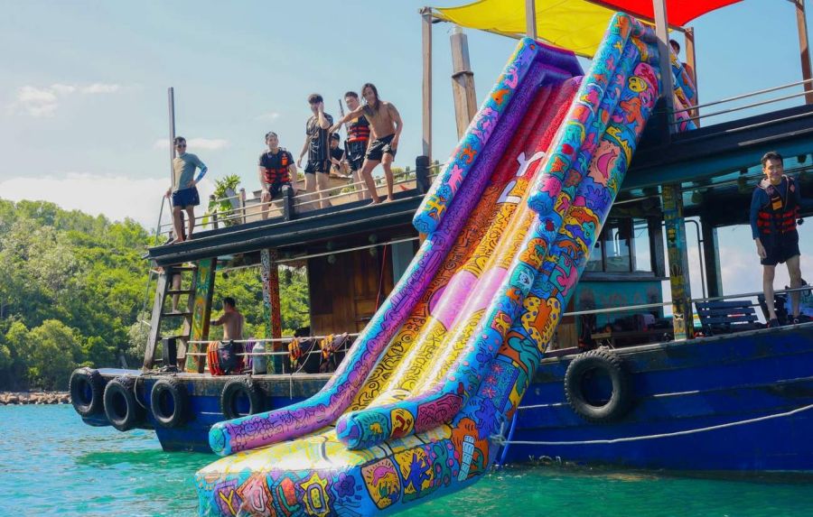 Relax At The Floating Bar