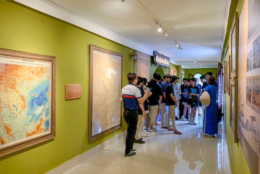 See The Hoang Sa Islands Exhibit