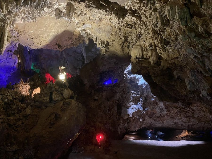 Thien Ha Cave