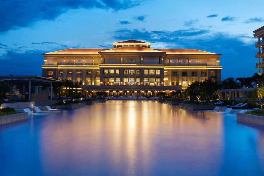 Sheraton Grand Danang Resort & Convention Center