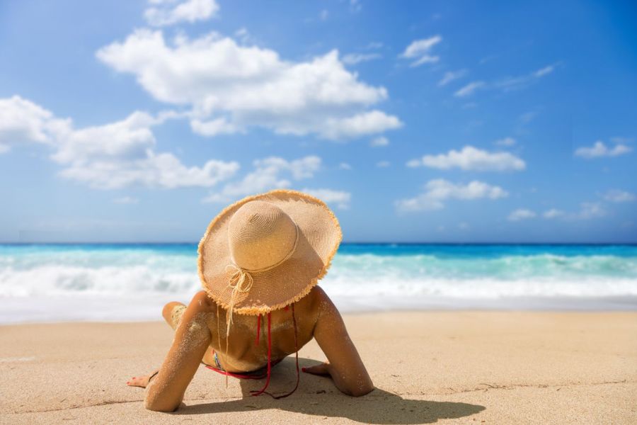 Take Gorgeous Photos  at tien sa beach