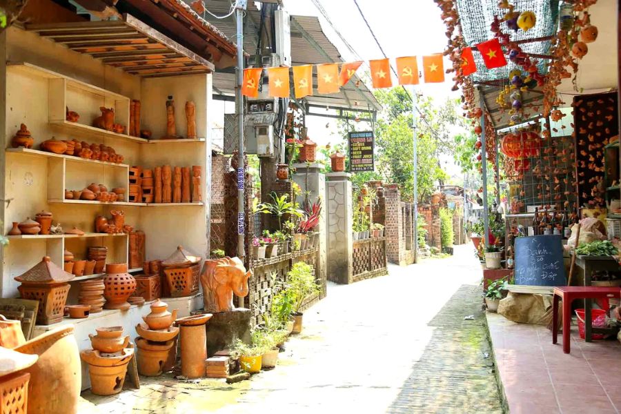 Thanh Ha Village Pottery Village in Hoi an