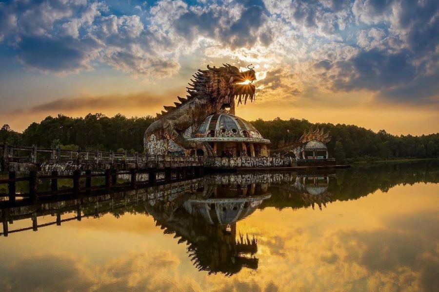 The Abandoned Water Park in Hue opened in 2004