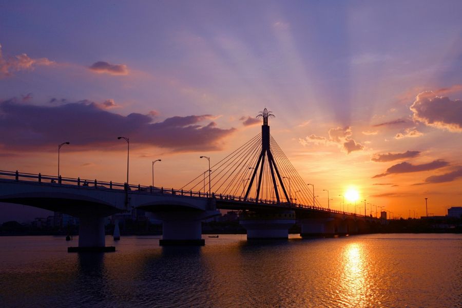 The Han River Bridge is one of Da Nang’s most symbolic