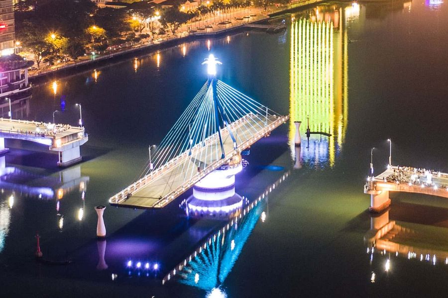 The Han River Bridge is the first swing bridge in Vietnam