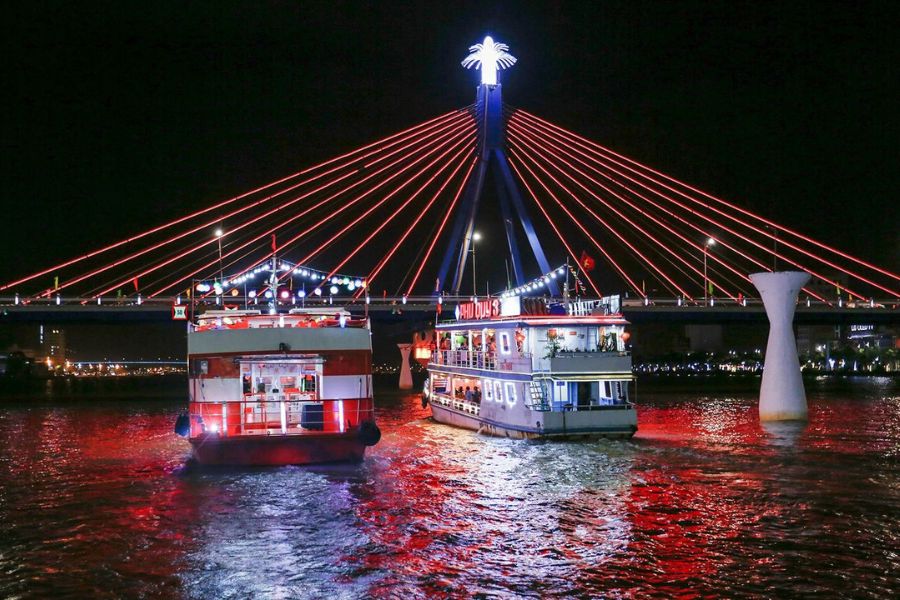 The Han River Bridge with Iconic Lighting System