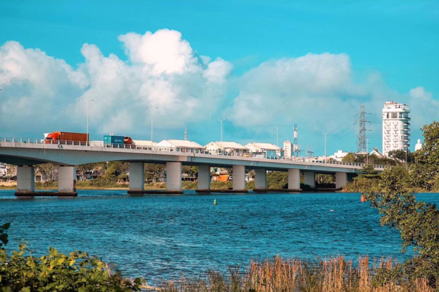 Tien Son Bridge is key to Da Nang’s transport