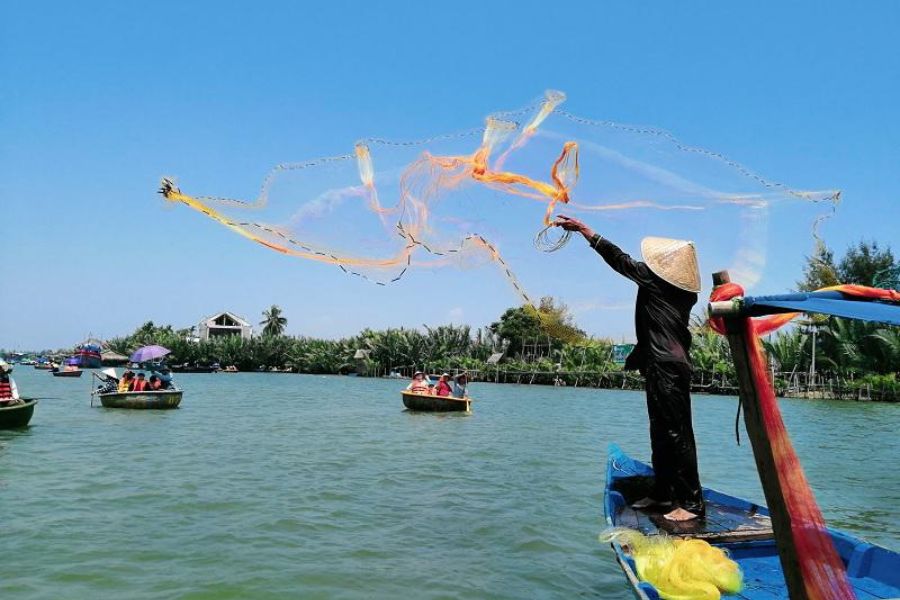 Traditional Fishing Net Performance in Cam Thanh Coconut Village