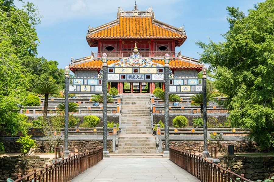 Traditional Imperial Architecture of minh mang tomb (2)