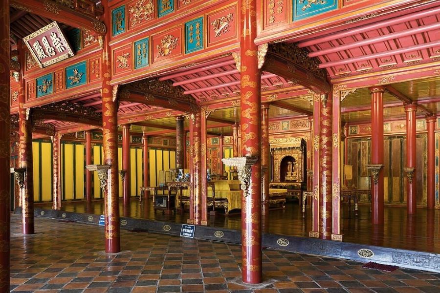 Traditional Imperial Architecture of minh mang tomb