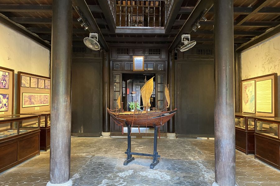 Traditional Wooden House Design Of The Museum Of Trade Ceramics in Hoian (2)