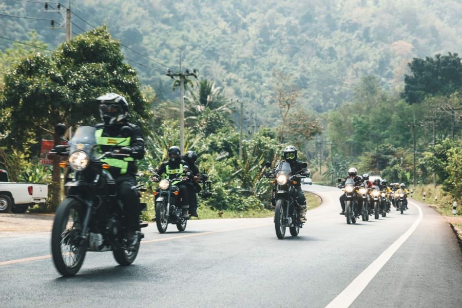 Travel From Hue To Hoi An by motorbike