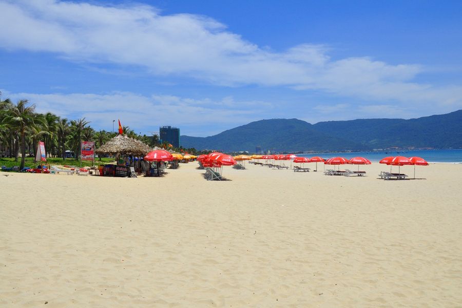 Xuan Thieu Beach is a peaceful beach destination