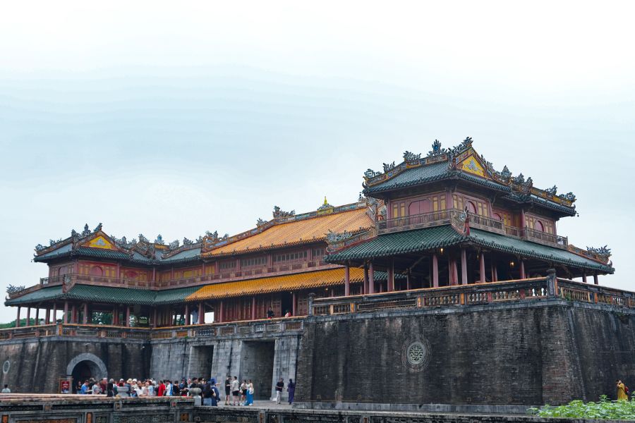 You can get to Tam giang lagoon from hue city
