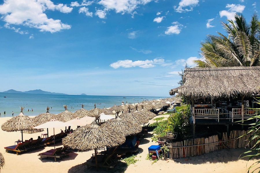 an bang beach in hoi an