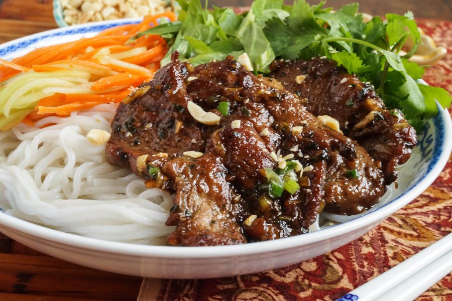 bun thit nuong hoi an