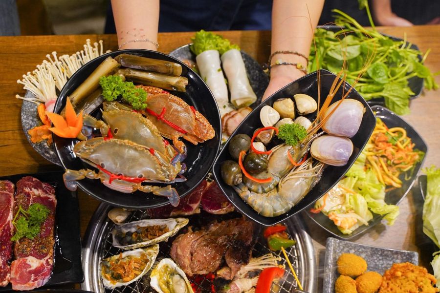 Seafood in man thai beach is as fresh as feet