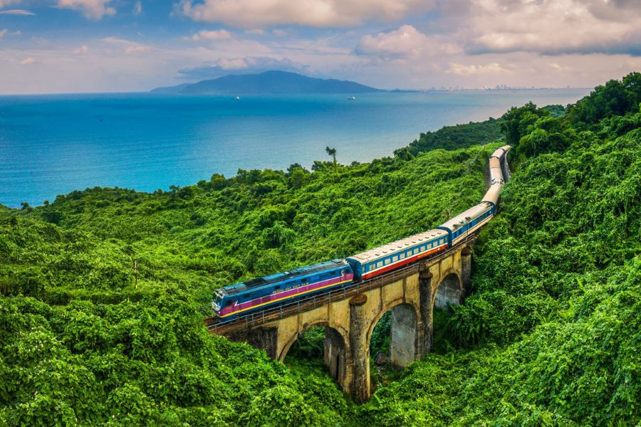 hue to nha trang by train