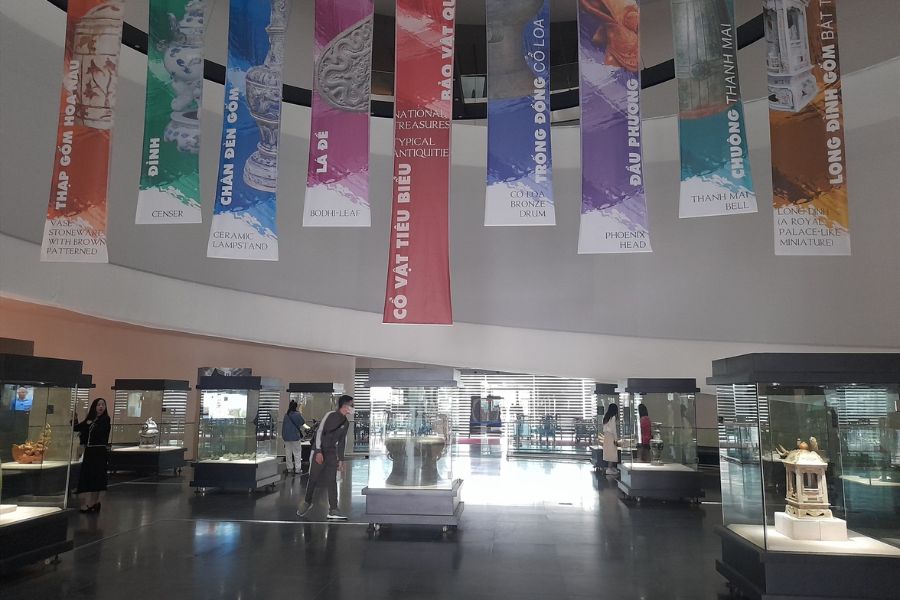 inside of Hanoi Museum